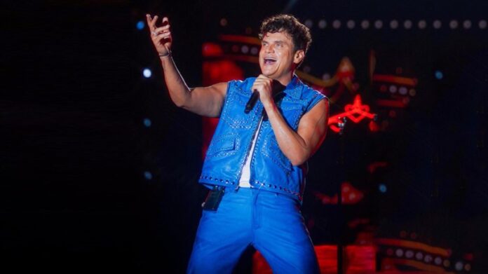 silvestre-dangond-sigue-cantando-y-dandoles-alegrias-a-su-querido-silvestrismo